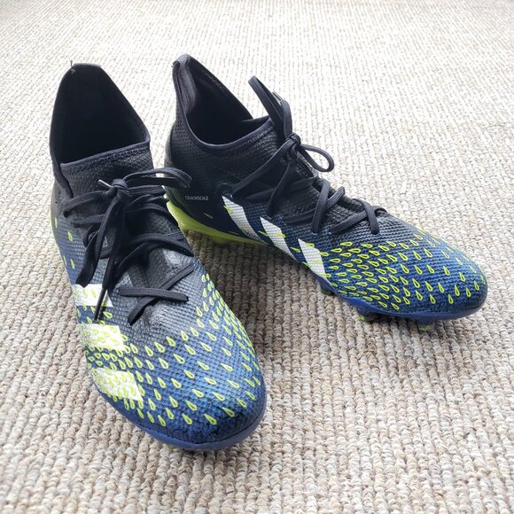 Adidas Soccer Men's Predator Cleats Size 7 - Picture 1 of 8